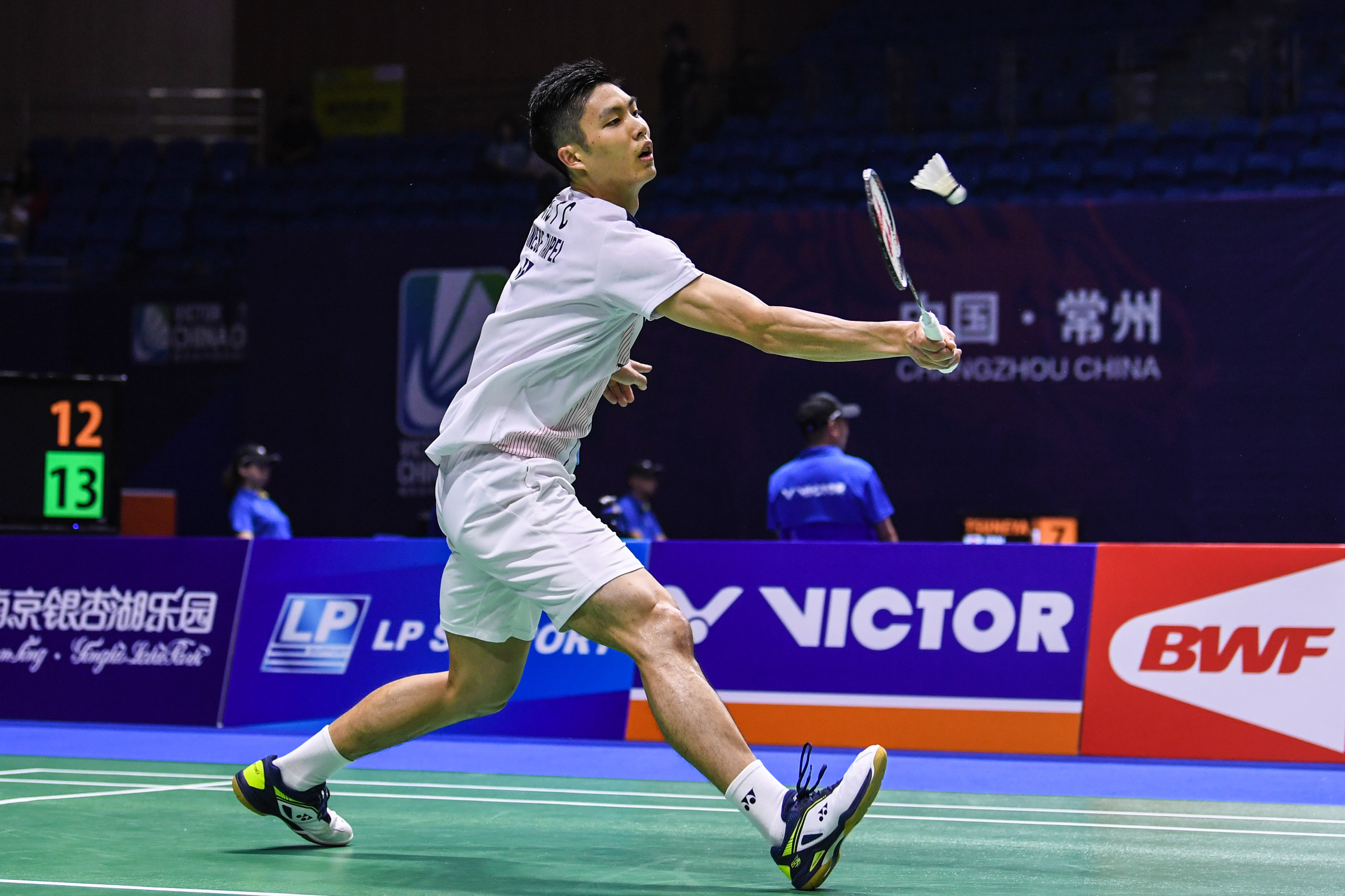 而法律的介 而法律的介